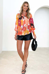 Step It Up Print Button-Down-Langarmoberteil – 2 Farben