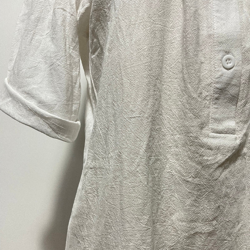 Schlichtes Maxikleid aus Ramie-Baumwolle in moderner Farbe mit seitlichen Schlitzen 