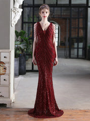 SEQUINED FISHTAIL BEADING GOWN