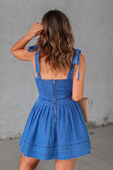 Season Of Fun – Geschnürtes Jeans-Minikleid – 2 Farben