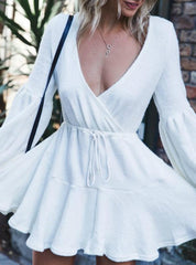 WOMEN V NECK RUFFLE KNITTED SWEATER DRESS