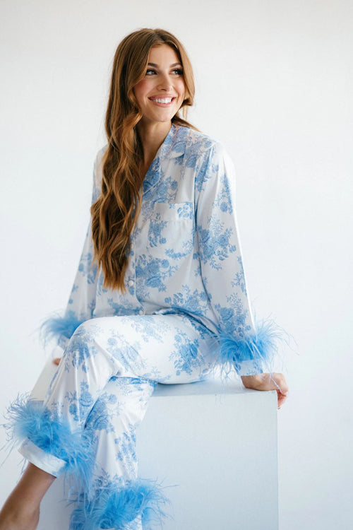 Sweet Dreams Feather Christmas Long Sleeve Pajama Set - 2 Colors