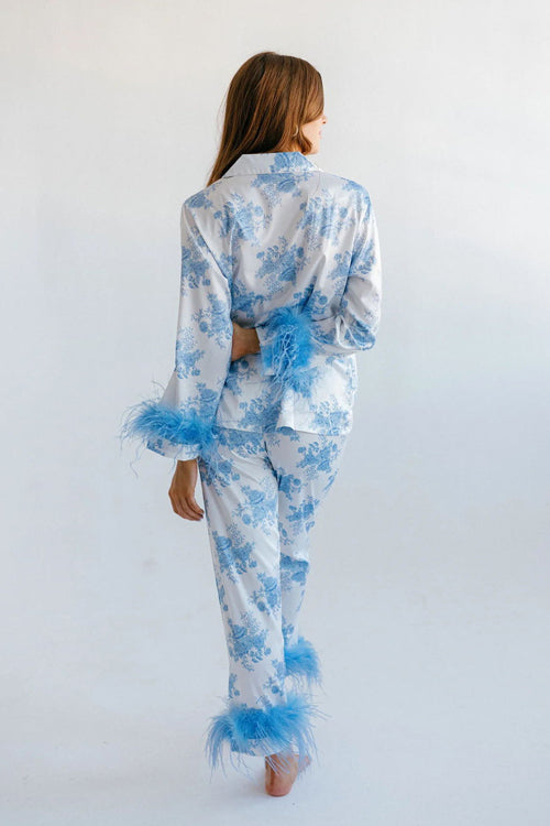 Sweet Dreams Feather Christmas Long Sleeve Pajama Set - 2 Colors