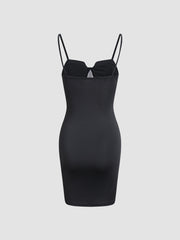Kurzes, figurbetontes Korsettkleid aus Netzstoff