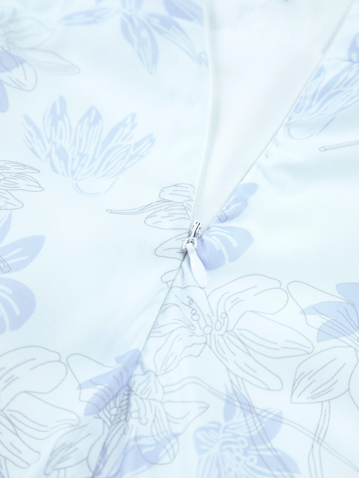 Geblümtes Midi-Korsettkleid mit Rüschen