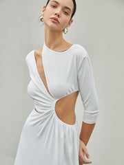 Maxikleid aus Strick mit Schlitz und Rüschen