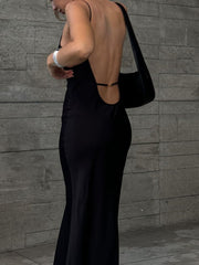 Einfarbiges, rückenfreies, langes Kleid