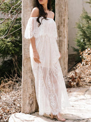 Langes Kleid aus transparentem Jacquard-Spitzenstoff mit kalten Schultern