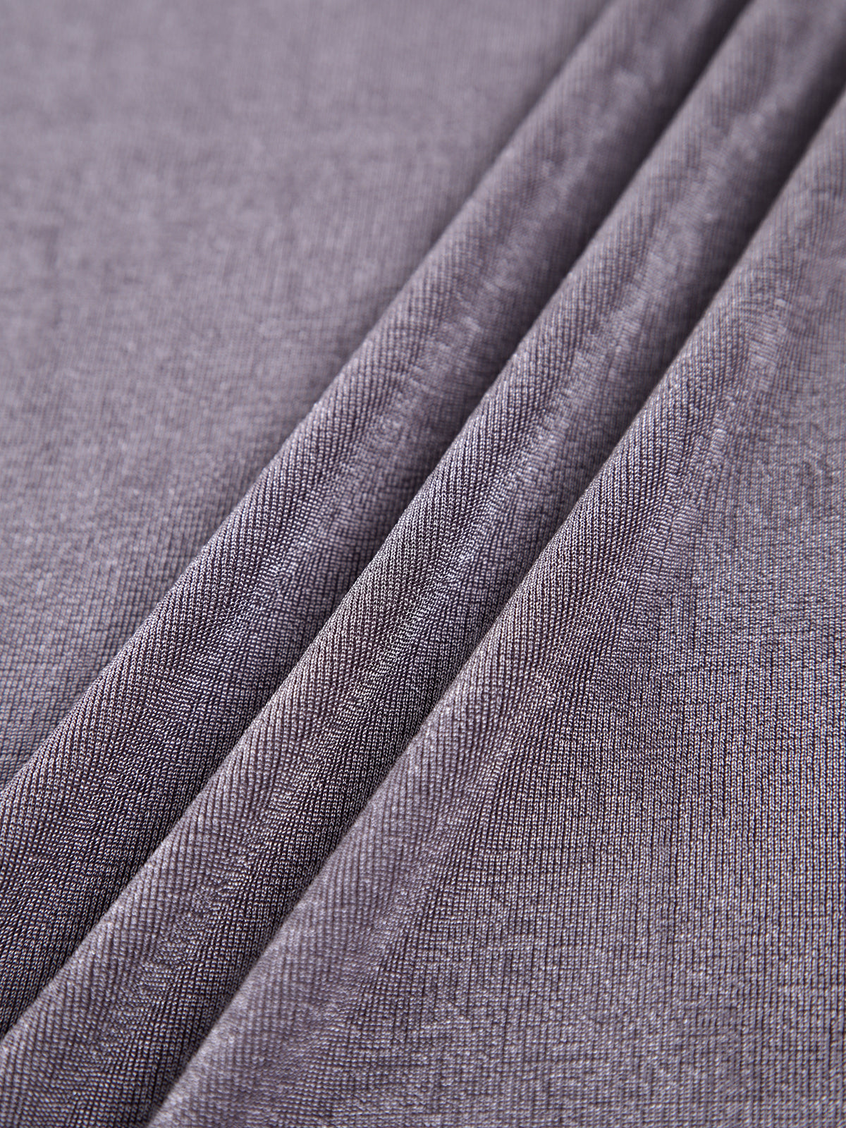 Einfarbiges, langes, schmales Kleid mit Knoten