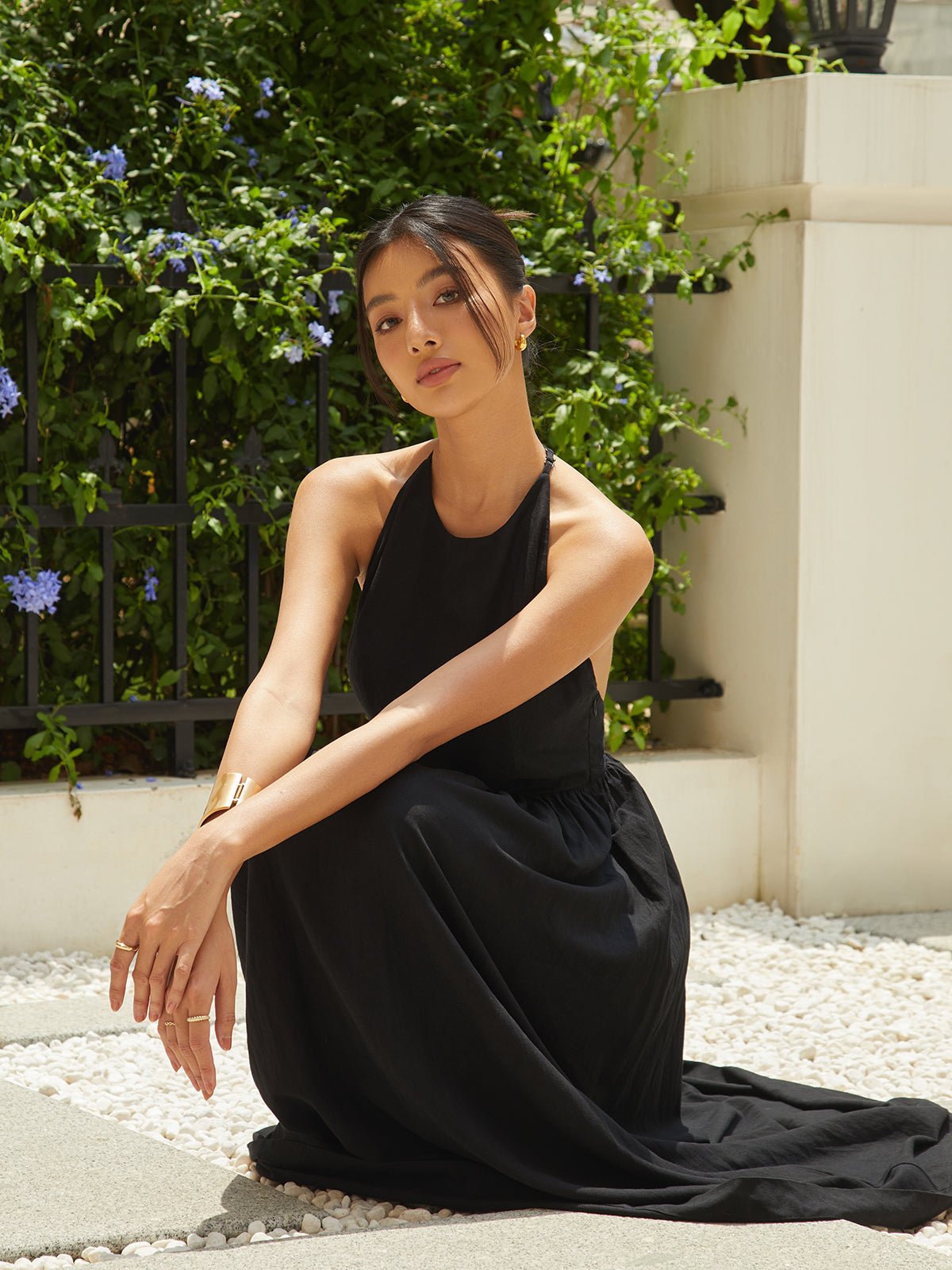 Solides langes Neckholderkleid