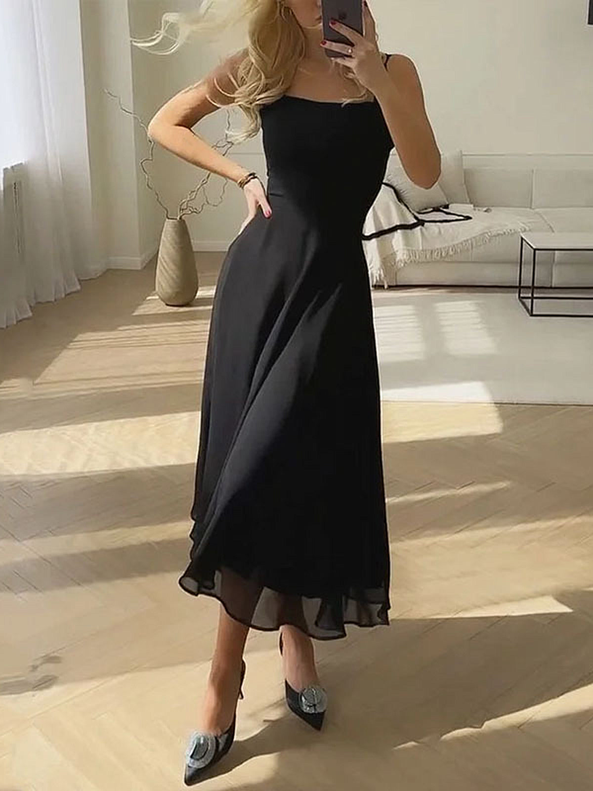 Solides, elegantes, langes Camisole-Kleid