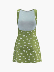 Ärmelloses, rückenfreies, kurzes Kleid mit Print