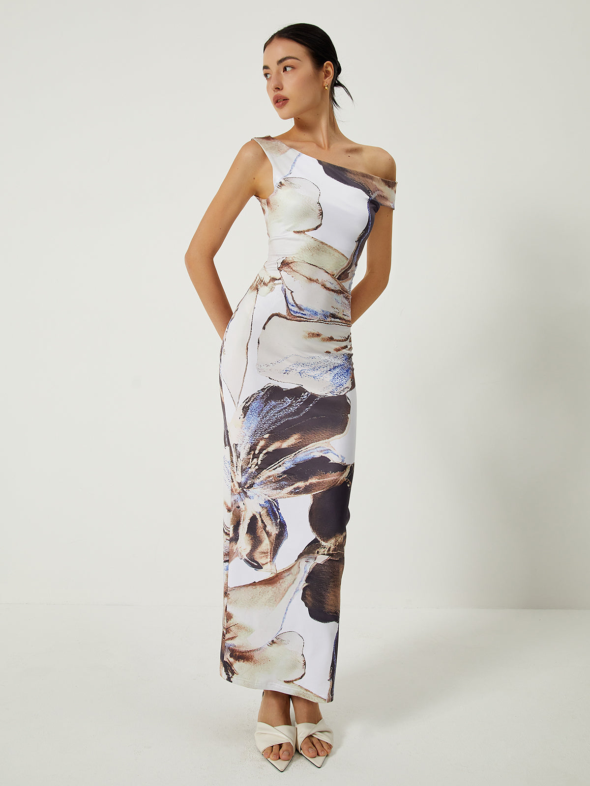Asymmetrisches, bedrucktes, schulterfreies, schmales, langes Kleid