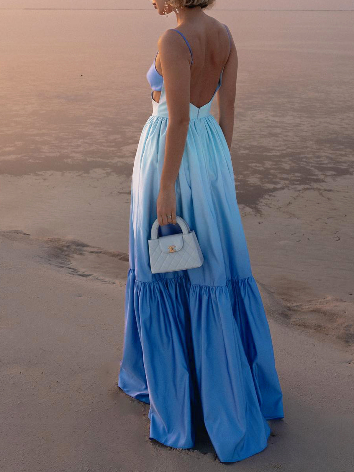Rückenfreies, langes Camisole-Kleid mit Cut-Outs