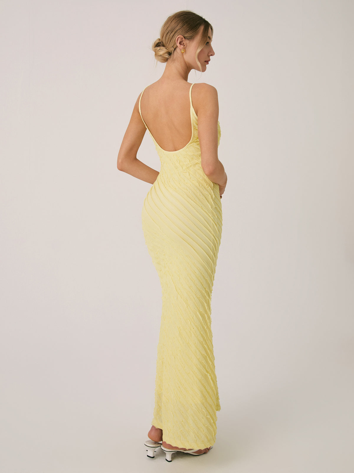 Rückenfreies, schlichtes Cami-Midikleid