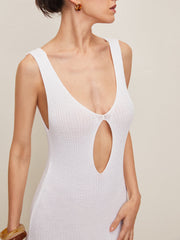 Schmales Pulloverkleid mit Schlitz und Cut-Outs