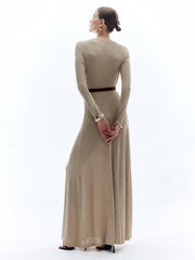 Einfarbiges, schmales, langes Kleid mit Rundhalsausschnitt