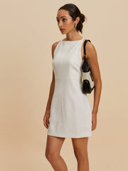 Ärmelloses kurzes Kleid