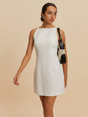 Ärmelloses kurzes Kleid