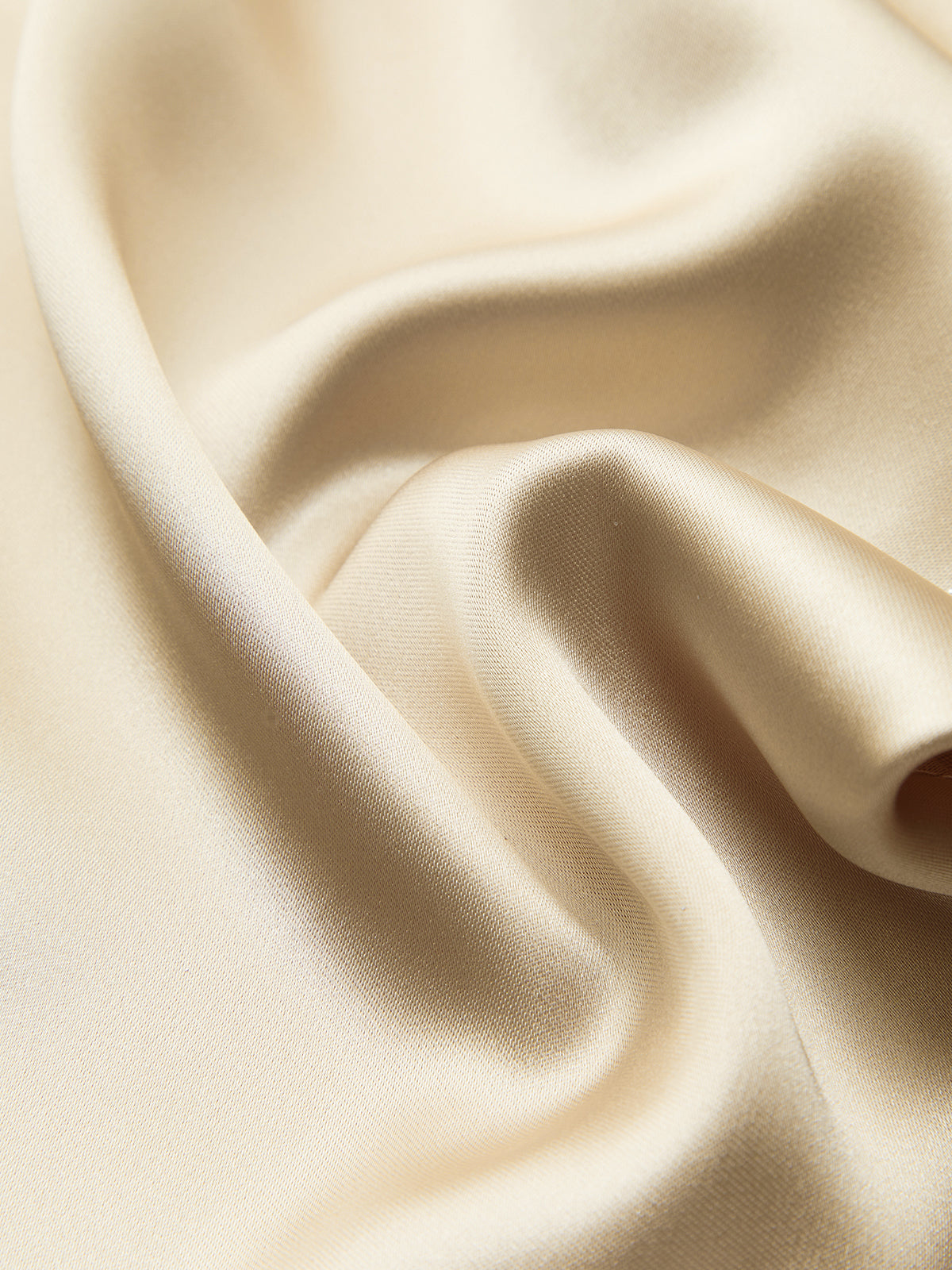 Asymmetrisches Plisseekleid mit Reißverschluss