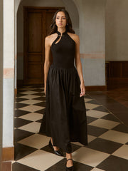 Asymmetrisches, schulterfreies, plissiertes langes Kleid mit Taschen