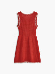 Ärmelloses kurzes Strickkleid