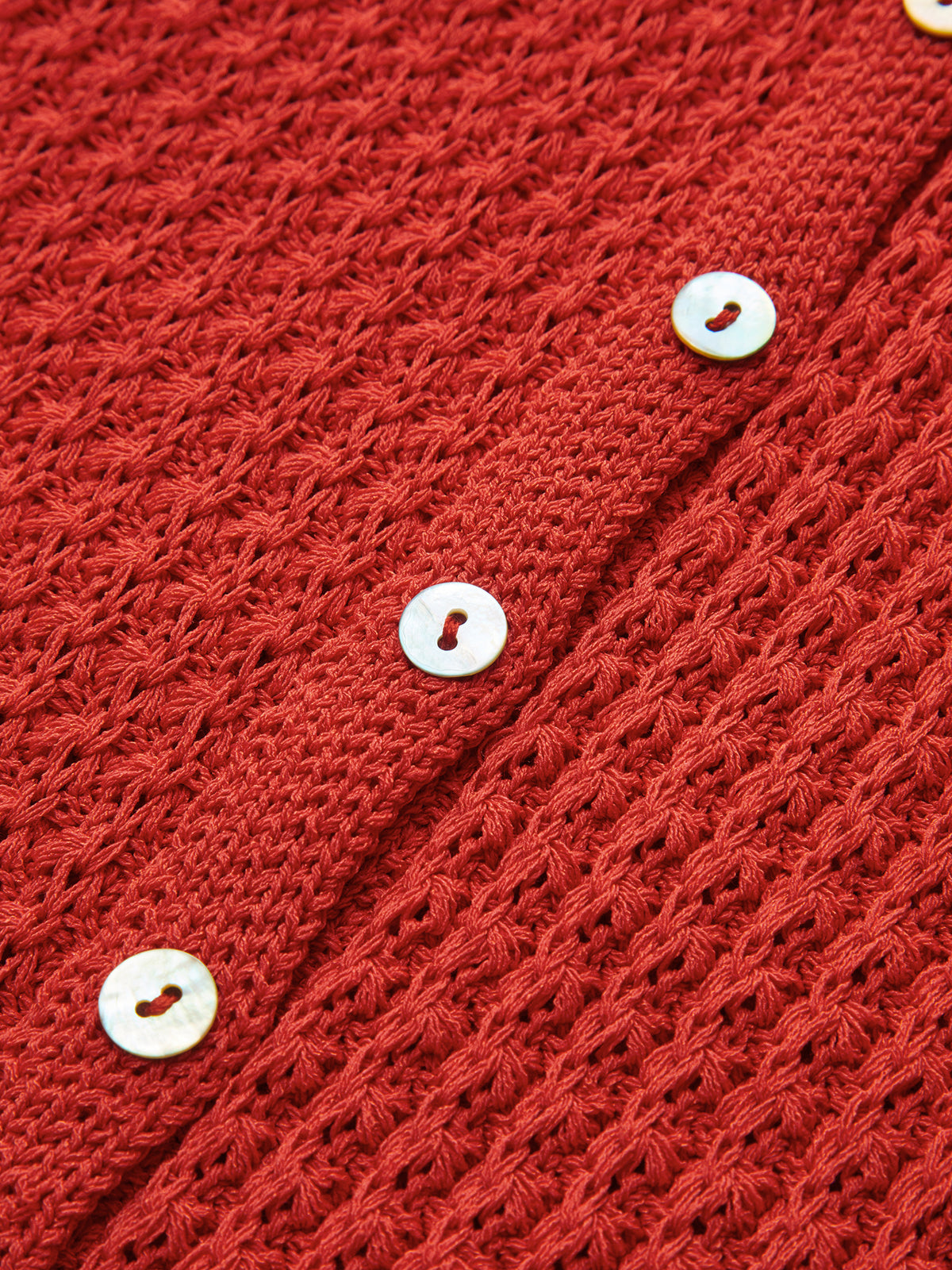 Ärmelloses kurzes Strickkleid