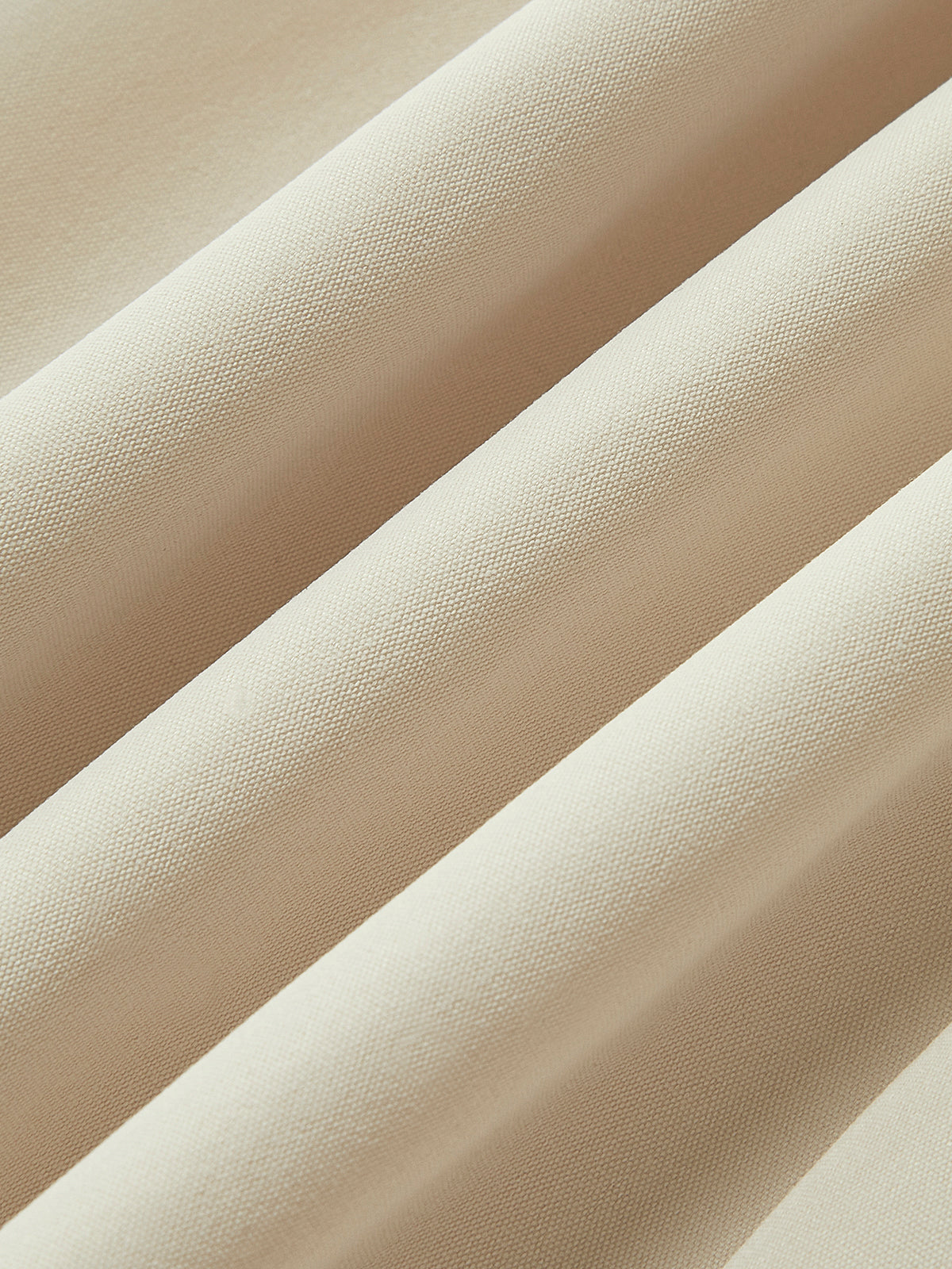Langes Kleid mit Schlitz am Rücken und Puffärmeln