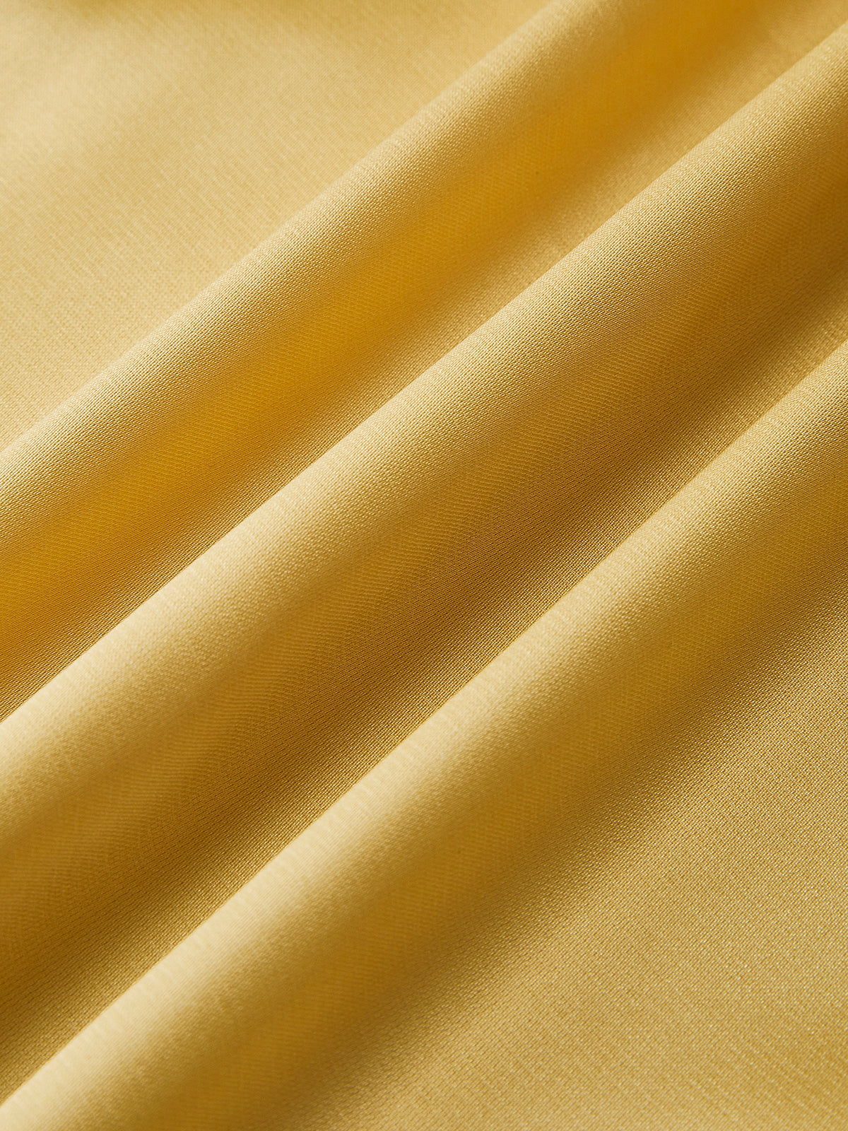 Asymmetrisches, rückenfreies, langes Kleid mit Rüschen