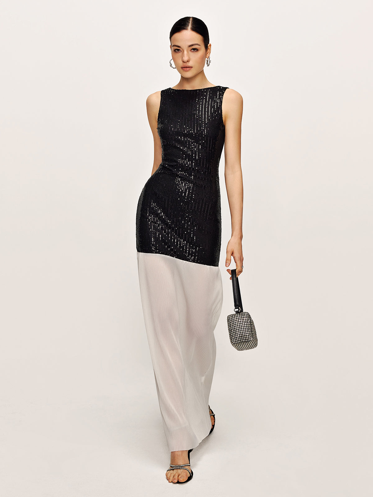 Rückenfreies Kleid mit Farbblock-Pailletteneinsatz