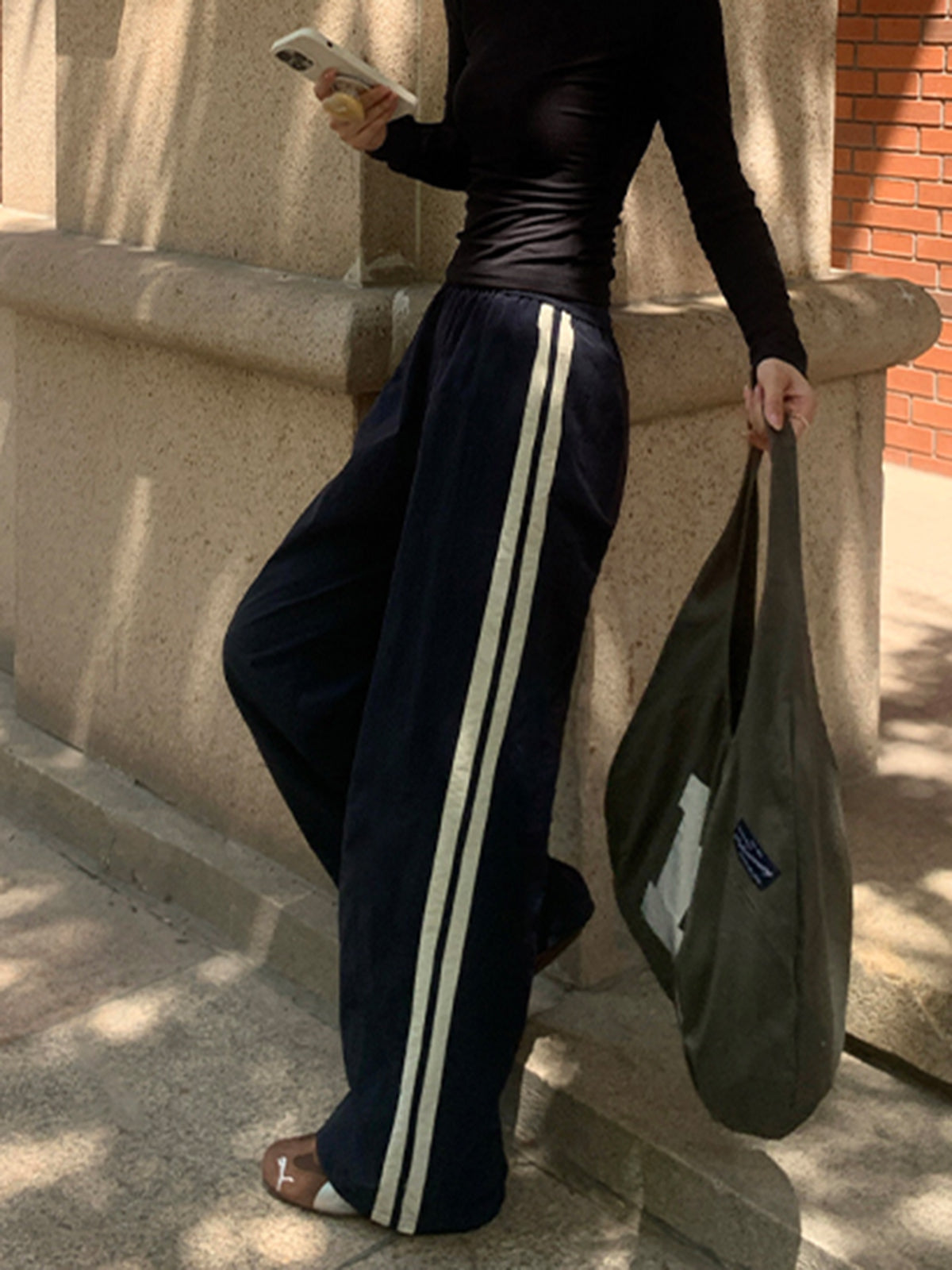 Contrast Side Trim Drawstring Pants