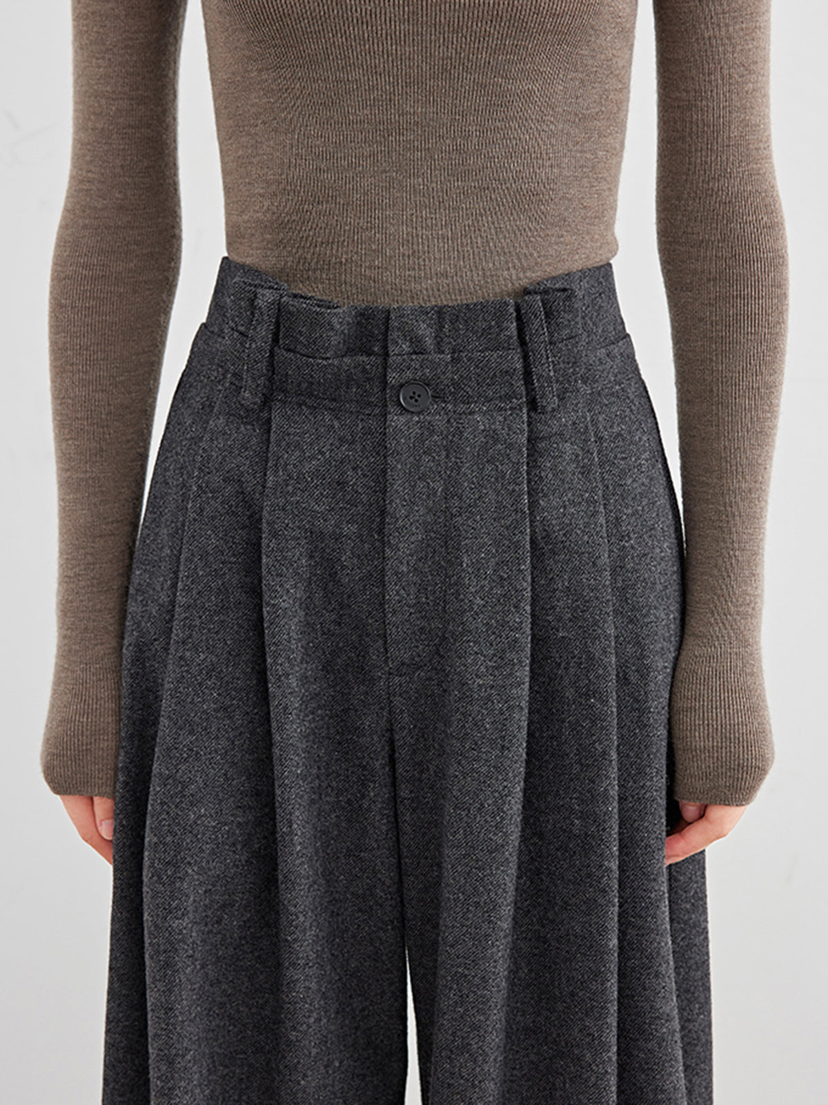 Wool-Blend Tweed Pleated Pants