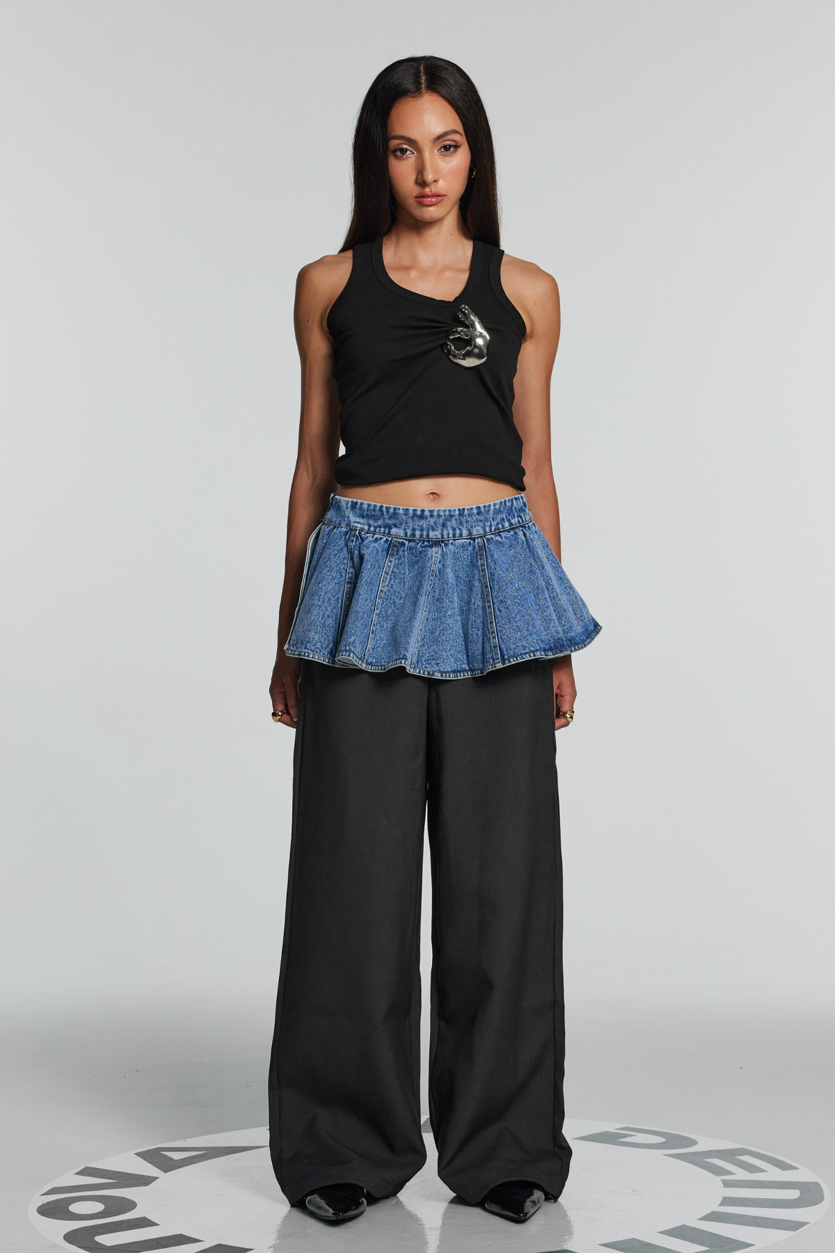 Bellamy – Weite Hose mit Rüschengürtel