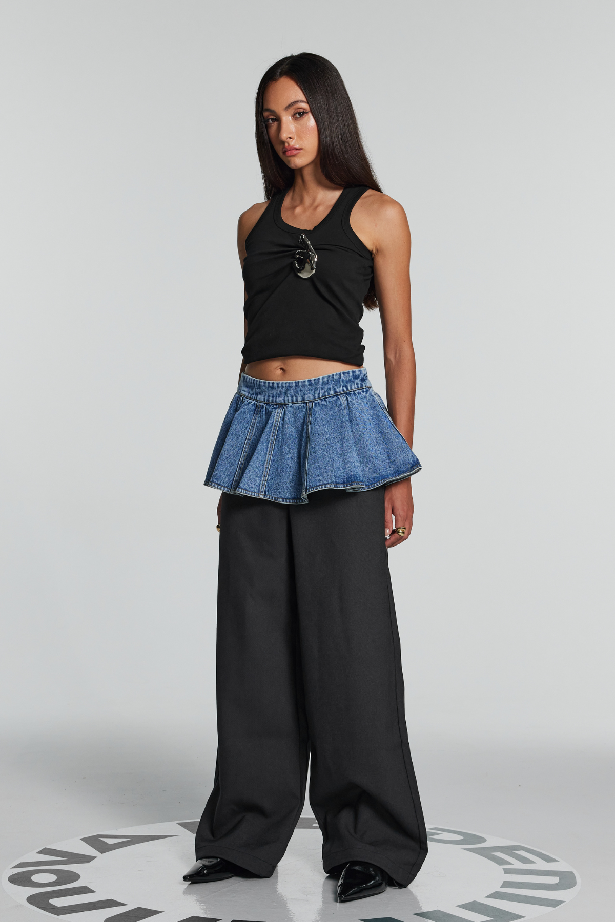 Bellamy – Weite Hose mit Rüschengürtel