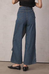 Bernie Asymmetrische Patchwork-Jeans mit weitem Bein