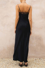 Schwarzes Camisole-Kleid mit Patchwork-Spitze