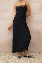 Schwarzes Camisole-Kleid mit Patchwork-Spitze