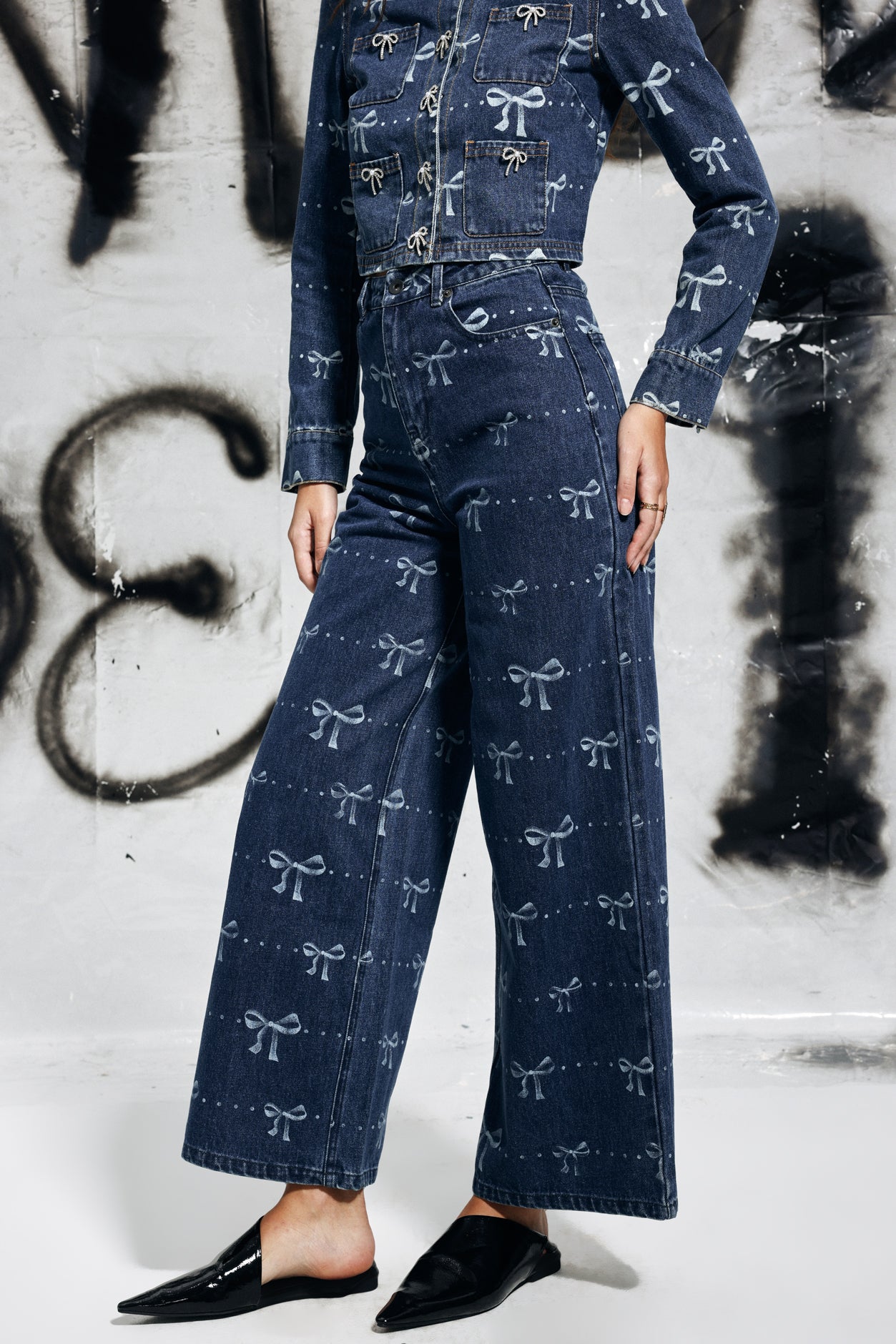 Courtney Bow Print Jeans