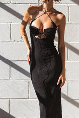 Kleid mit überkreuztem Neckholder und Cut-outs zum Binden