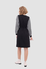 Langärmliges Kleid mit Kordelzug in der Taille