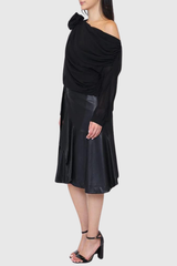 Ensley Flower – Schwarzes Netzoberteil mit einfacher Schulterpartie