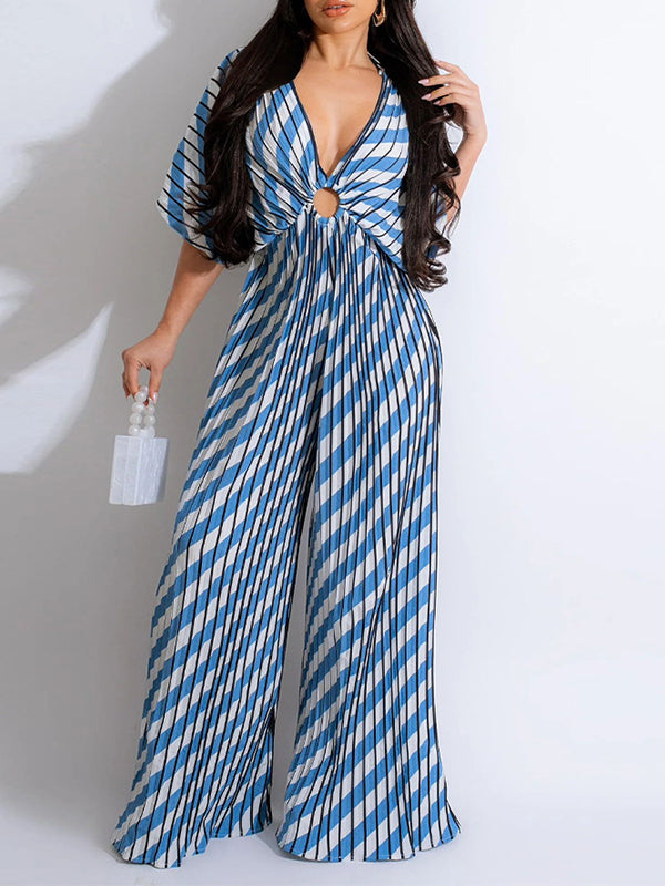 Indiebeautie Printed V-Neck Pleated Wide-Leg Jumpsuit