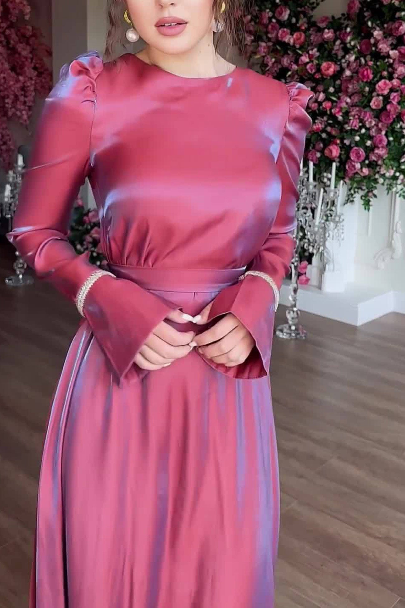 Glitter Glazed Satin Puff Sleeve Midi Dress