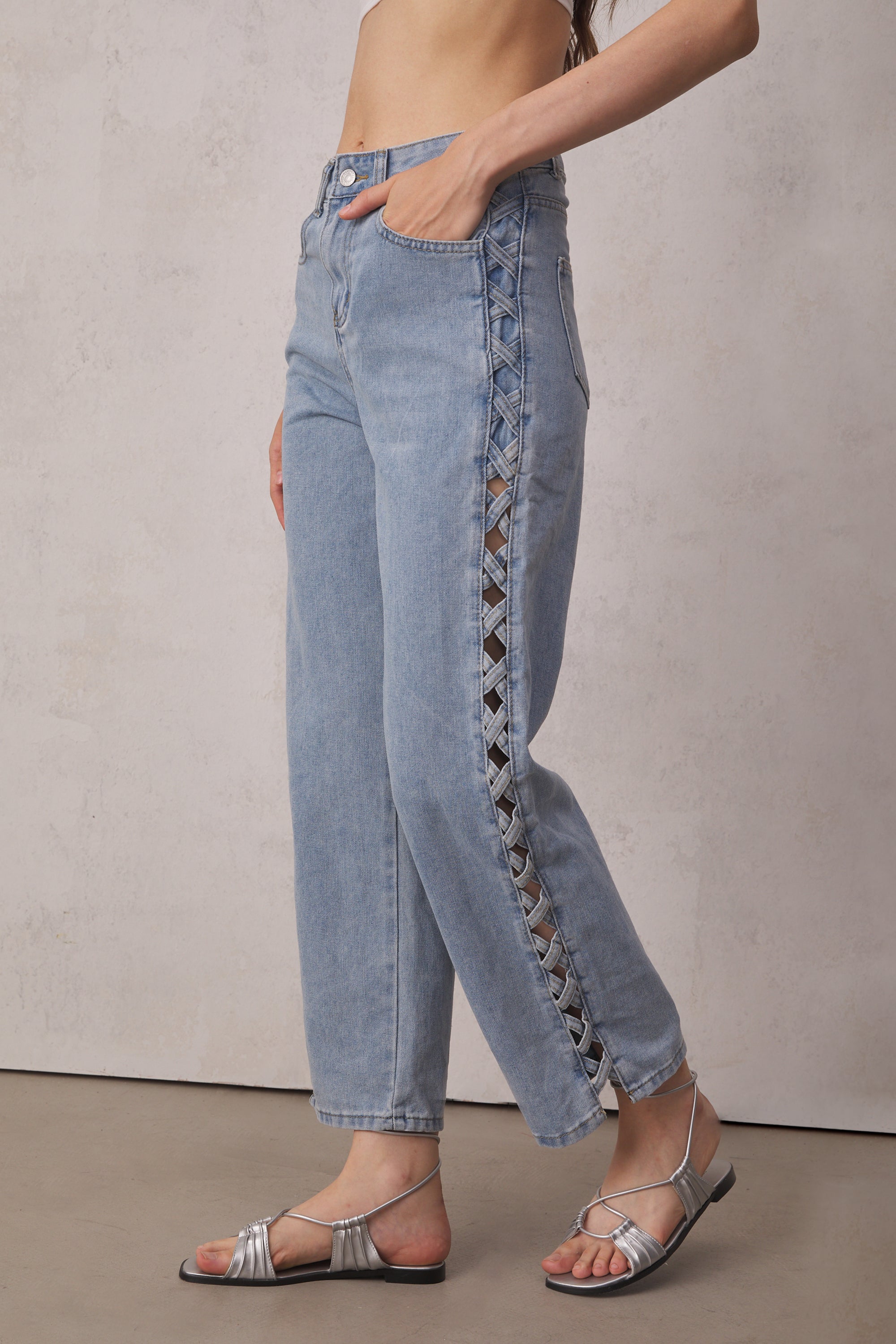 Kendra Cross Hollow Straight Jeans