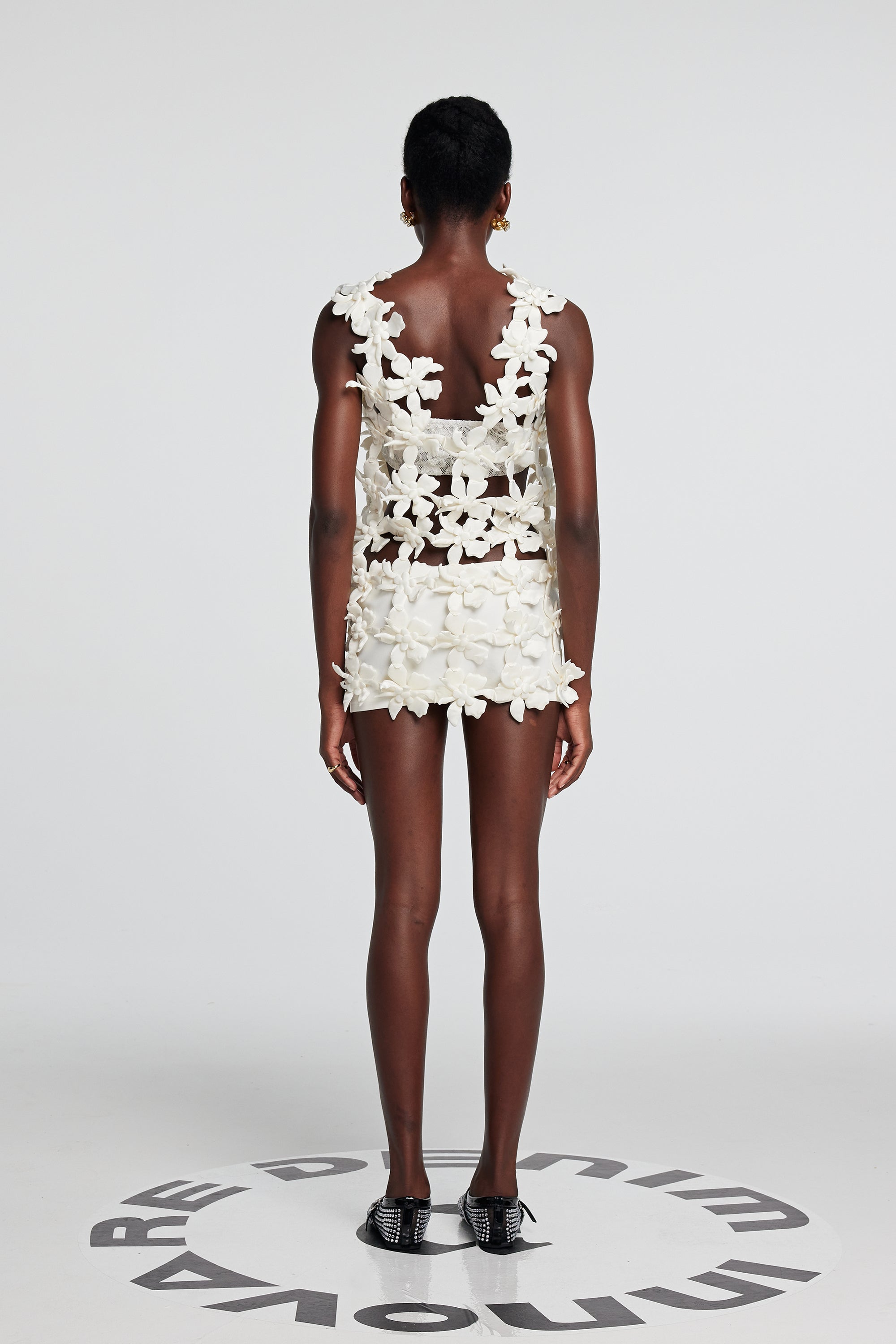 Ärmelloses Minikleid „Kira Flower Hollow“