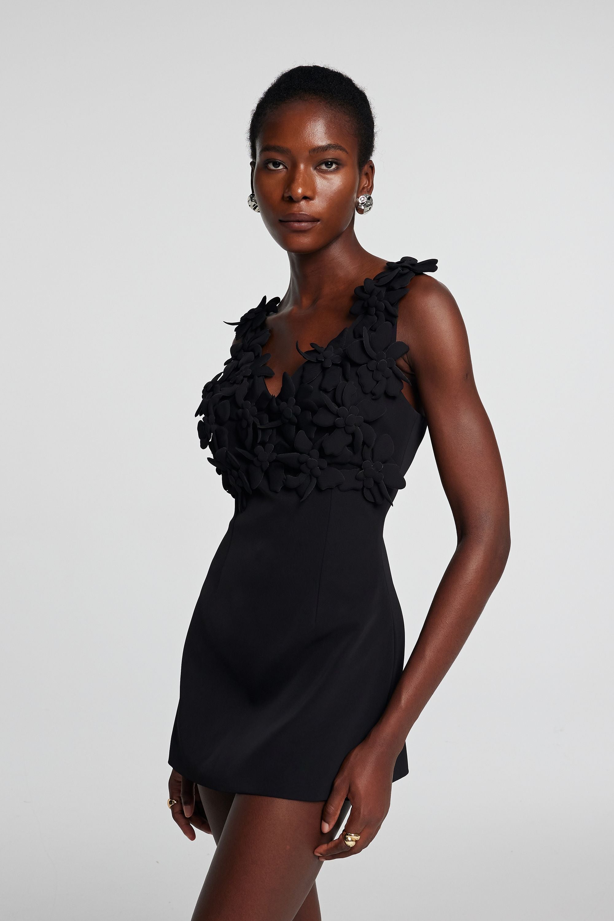 Ärmelloses Minikleid „Kira Flower“ mit tiefem Ausschnitt