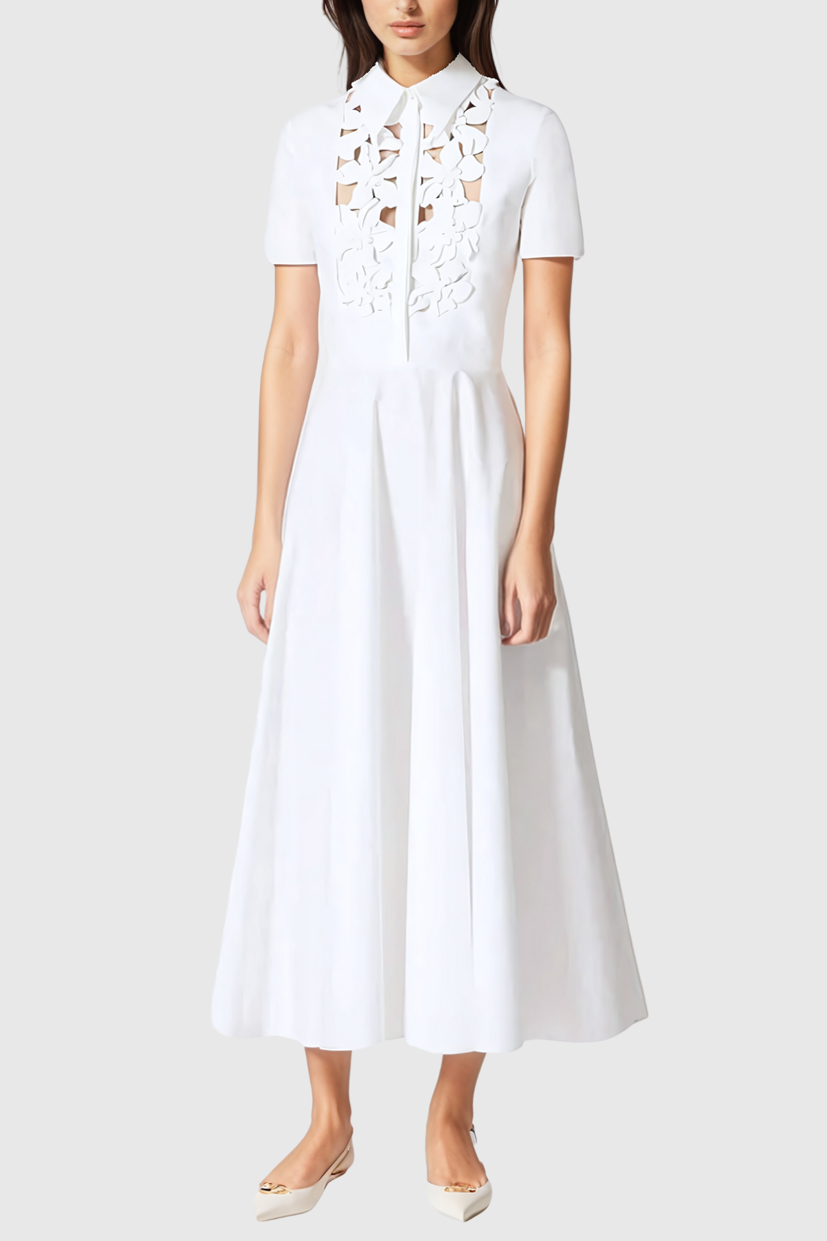 Kira Maxikleid mit Hohlblumen und kurzen Ärmeln