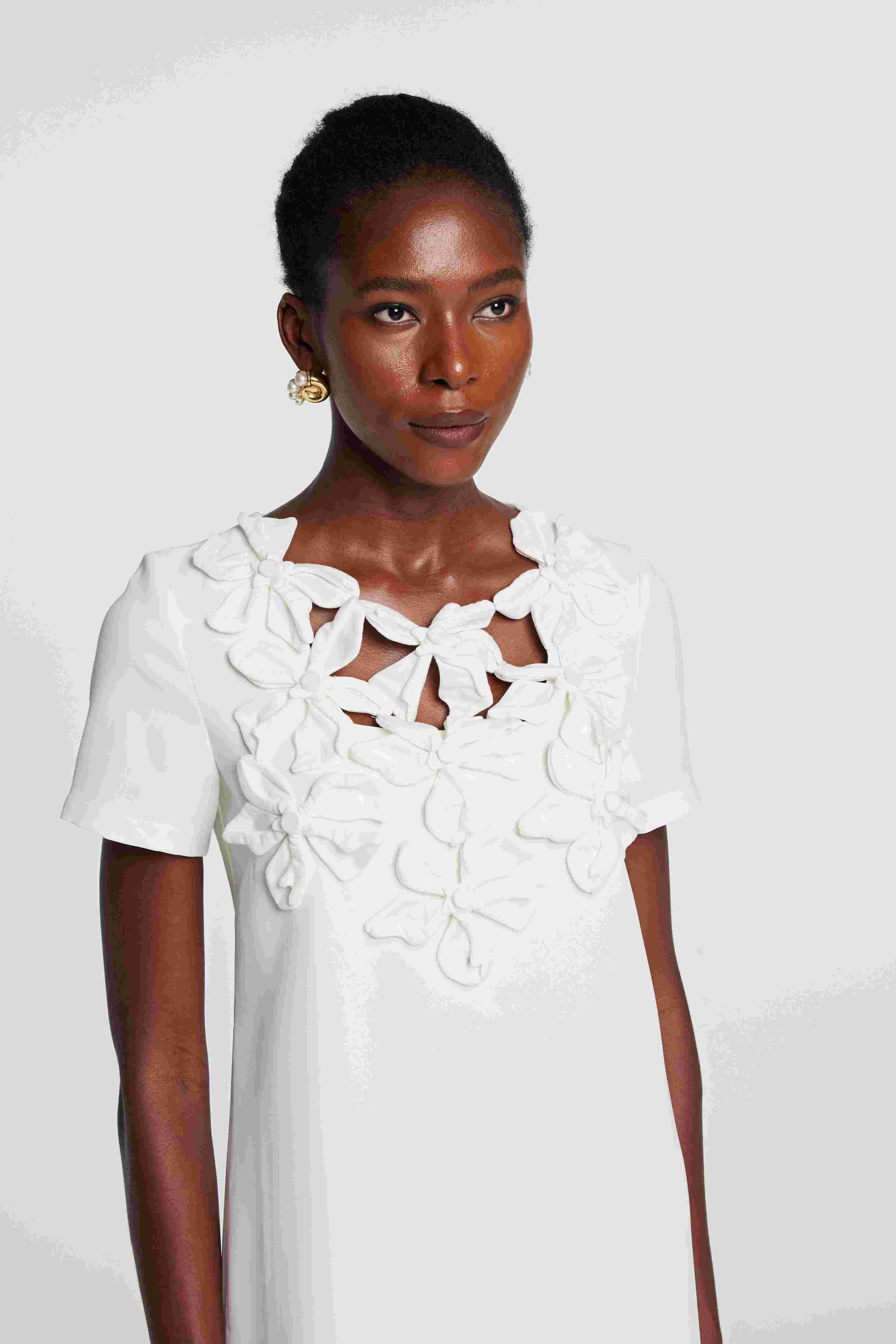 Kira Kurzärmliges Minikleid mit Blumenmuster