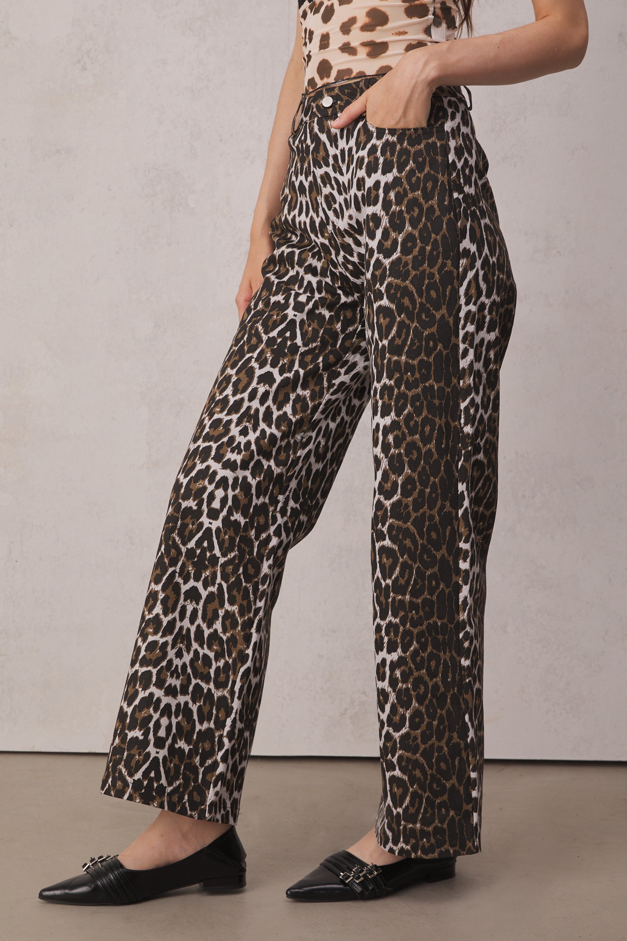 Loretta High Rise Cotton Leopard Straight Pants