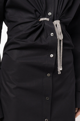 Macie – Schwarzes Minikleid mit Revers und Schleife